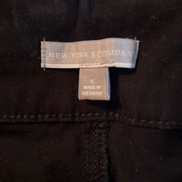 New York & Company pull on style denim skinny jeans size small - Picture 7 of 7